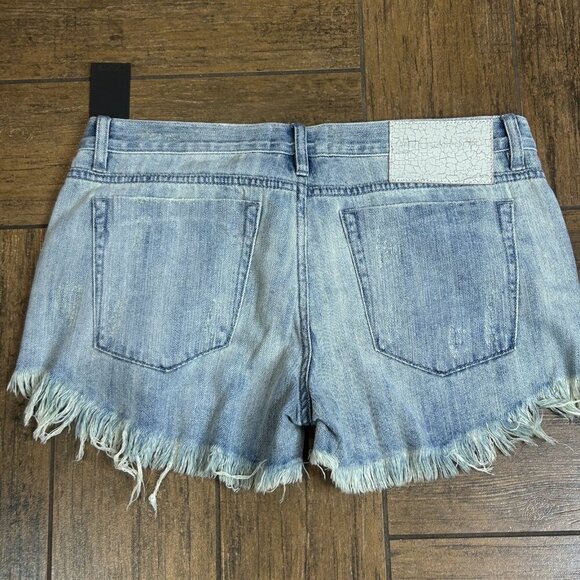 One Teaspoon Diamonde Bonita Distressed Denim Shorts Size 29 NWT $99 - Picture 6 of 10
